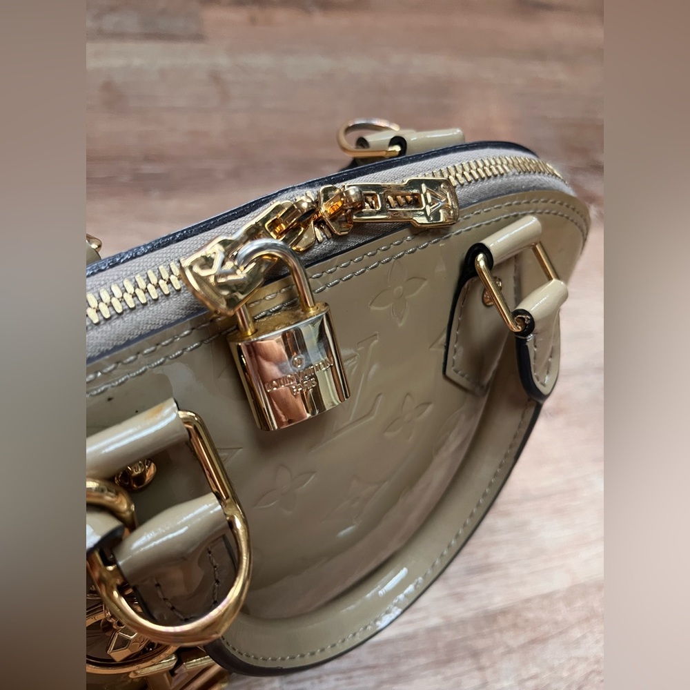 AUTH Louis Vuitton Alma BB Vernis Keychain Included! - Picture 2 of 16